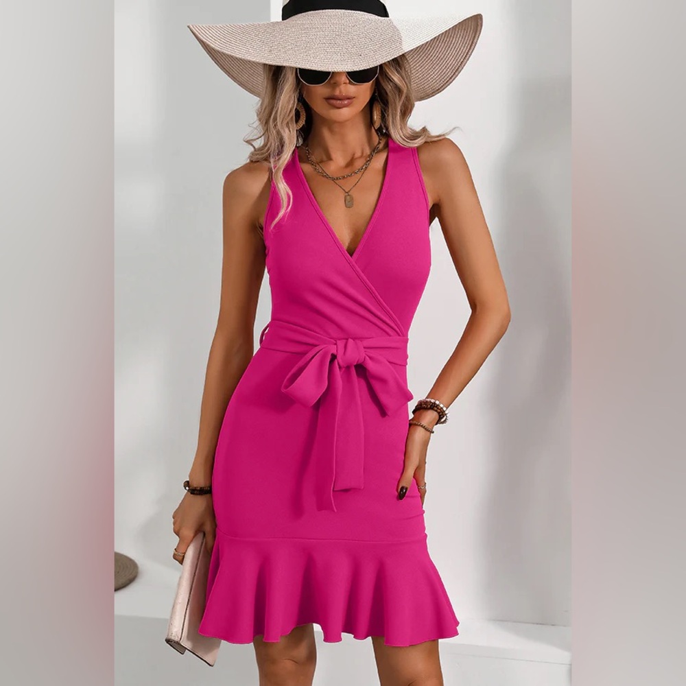 V Neck Solid Ruffle Hem Bodycon Dress